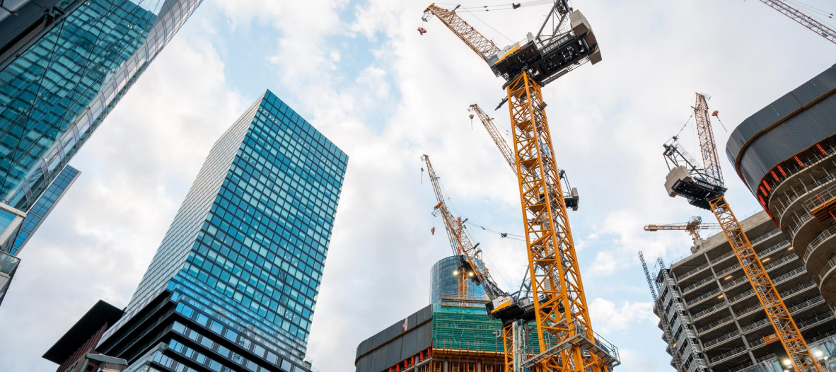 contract lifting services

